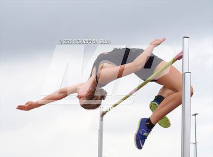 Thumbnail 1 in UIL 6A Track Region III Final (High Jump) photogallery.