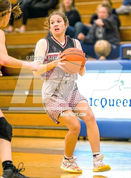 Thumbnail 2 in Galena vs. Dayton (Varsity Elite) photogallery.