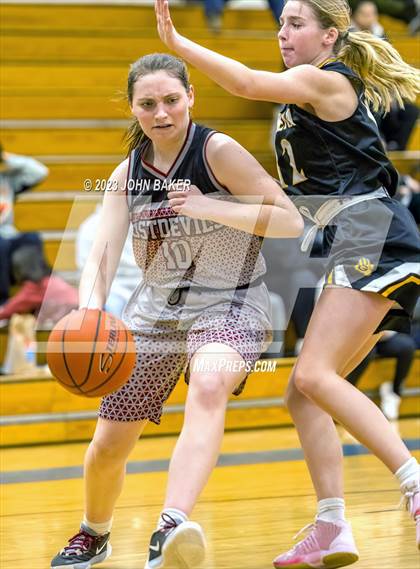 Thumbnail 1 in Galena vs. Dayton (Varsity Elite) photogallery.