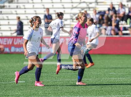 Thumbnail 3 in American Heritage vs. St. Joseph (UHSAA 2A Semi Final) photogallery.