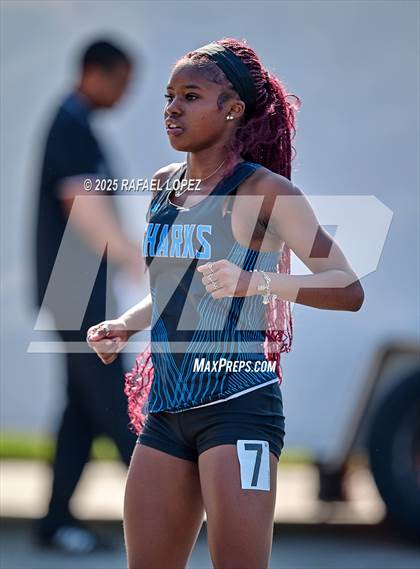 Thumbnail 2 in UIL 6A Track & Field Area 21&22 (400M) photogallery.