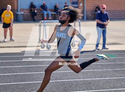 Thumbnail 3 in UIL 6A Track & Field Area 21&22 (400M) photogallery.