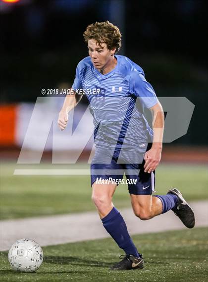 Thumbnail 1 in University vs. Villa Park (CIF SS D3 Final) photogallery.
