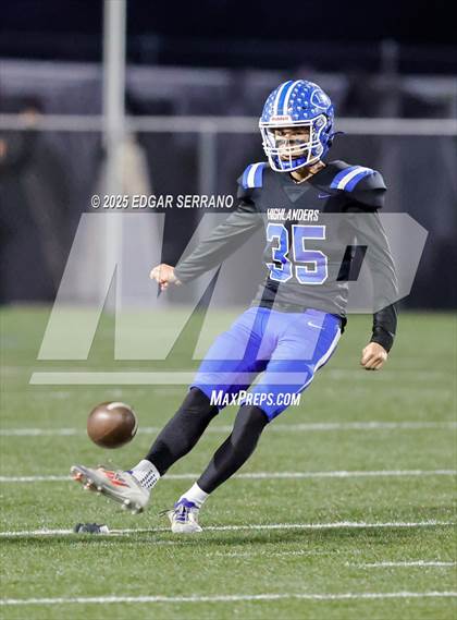 Thumbnail 2 in El Modena vs La Habra (CIF SS Division 4 Round 1) photogallery.