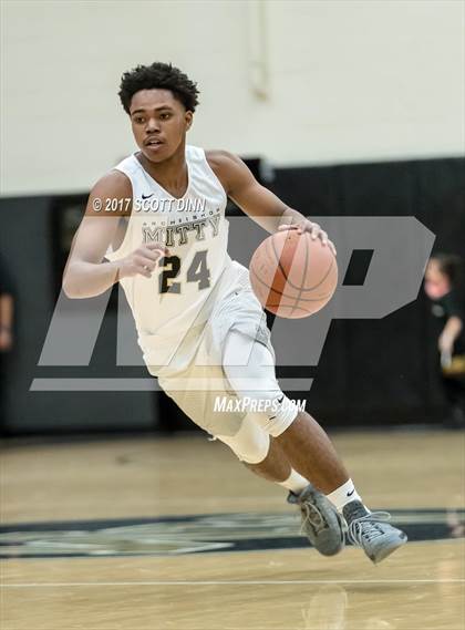 Thumbnail 1 in Serra @ Archbishop Mitty photogallery.