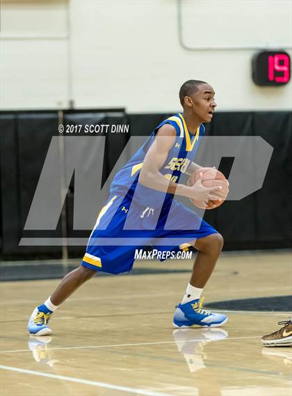 Thumbnail 1 in Serra @ Archbishop Mitty photogallery.