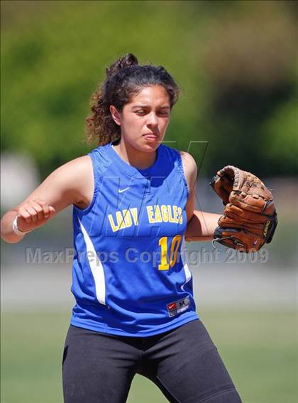 Thumbnail 2 in Wilcox vs. Oak Grove (Mission City Invitational) photogallery.