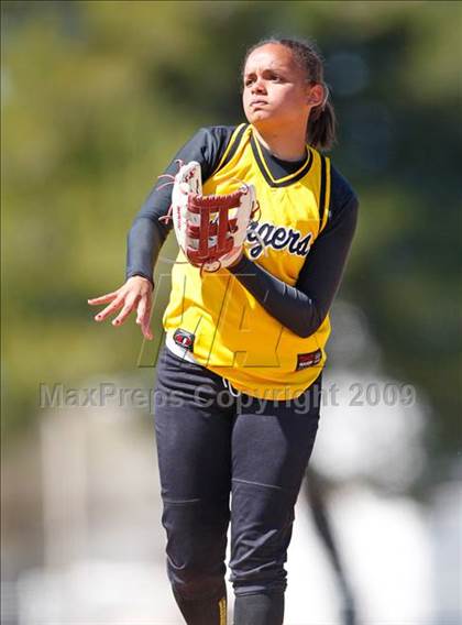 Thumbnail 2 in Wilcox vs. Oak Grove (Mission City Invitational) photogallery.