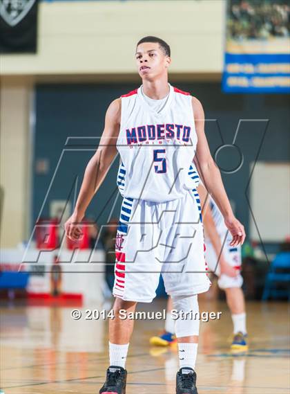 Thumbnail 3 in Bullard vs. Modesto Christian (Prep2Prep Tip-Off Classic) photogallery.