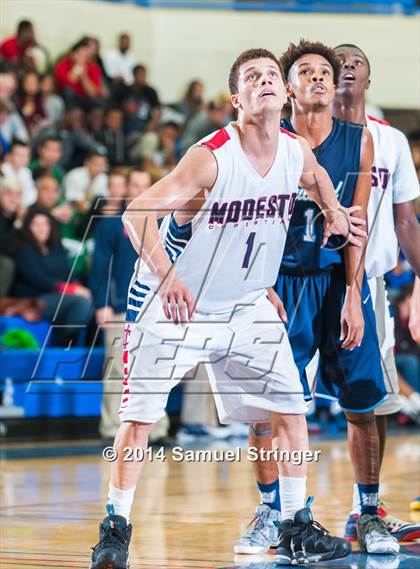 Thumbnail 1 in Bullard vs. Modesto Christian (Prep2Prep Tip-Off Classic) photogallery.