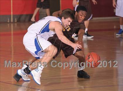 Thumbnail 1 in El Camino vs. Dana Hills (MaxPreps Holiday Classic) photogallery.
