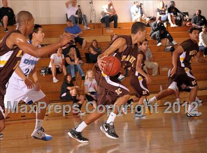 Thumbnail 3 in El Camino vs. Dana Hills (MaxPreps Holiday Classic) photogallery.