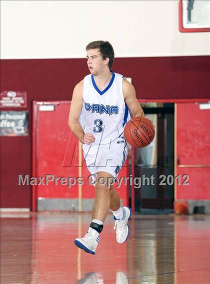 Thumbnail 3 in El Camino vs. Dana Hills (MaxPreps Holiday Classic) photogallery.