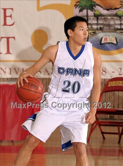 Thumbnail 3 in El Camino vs. Dana Hills (MaxPreps Holiday Classic) photogallery.