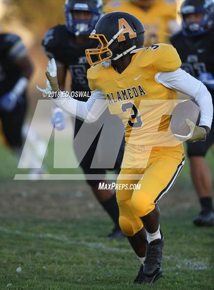 Thumbnail 2 in Alameda @ Encinal photogallery.