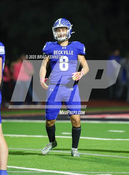 Thumbnail 2 in Beckville Vs Pewitt (UIL 2A D1 Football Bi-District) photogallery.