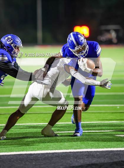 Thumbnail 1 in Beckville Vs Pewitt (UIL 2A D1 Football Bi-District) photogallery.