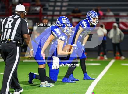 Thumbnail 1 in Beckville Vs Pewitt (UIL 2A D1 Football Bi-District) photogallery.