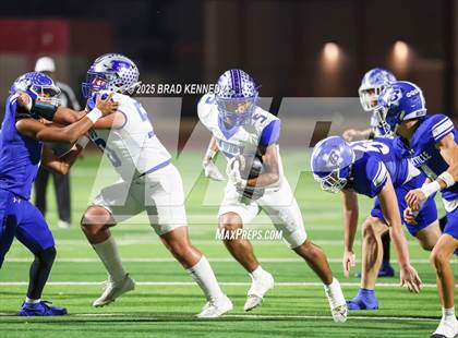 Thumbnail 2 in Beckville Vs Pewitt (UIL 2A D1 Football Bi-District) photogallery.