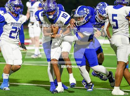 Thumbnail 2 in Beckville Vs Pewitt (UIL 2A D1 Football Bi-District) photogallery.