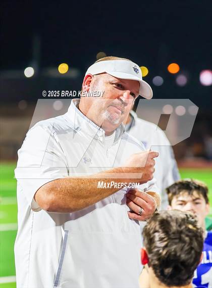 Thumbnail 2 in Beckville Vs Pewitt (UIL 2A D1 Football Bi-District) photogallery.