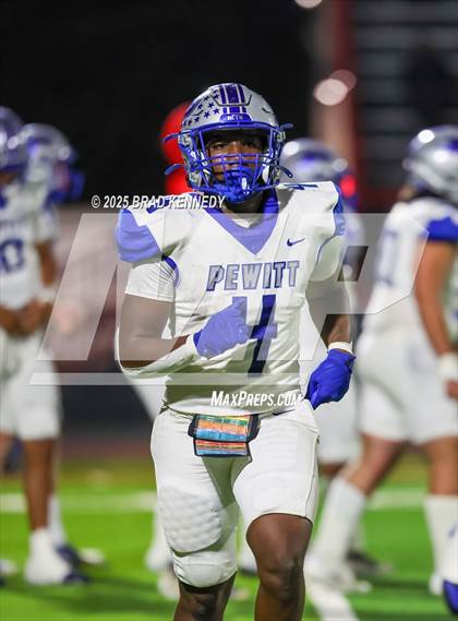 Thumbnail 3 in Beckville Vs Pewitt (UIL 2A D1 Football Bi-District) photogallery.