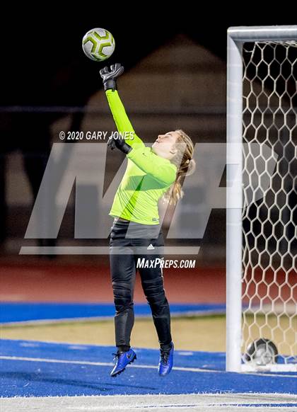 Thumbnail 3 in Whitney @ Rocklin photogallery.