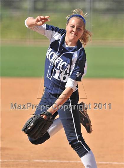 Thumbnail 3 in Pacifica @ Northwood (Game 1) photogallery.
