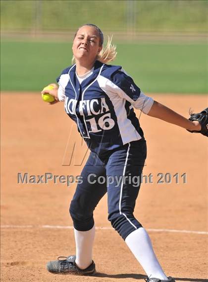 Thumbnail 3 in Pacifica @ Northwood (Game 1) photogallery.