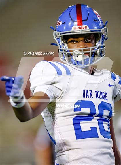 Thumbnail 1 in The Woodlands vs Oak Ridge photogallery.