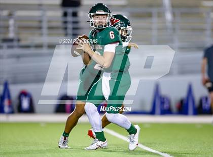 Thumbnail 3 in The Woodlands vs Oak Ridge photogallery.