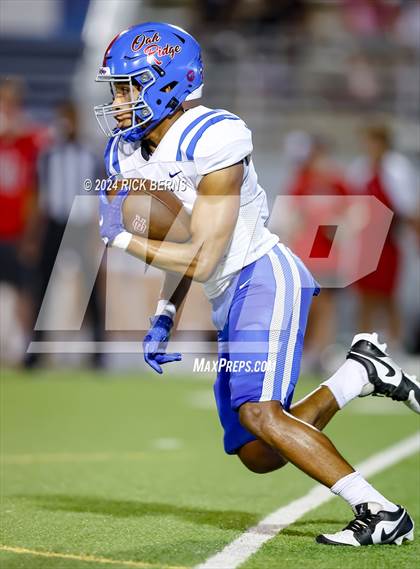 Thumbnail 2 in The Woodlands vs Oak Ridge photogallery.