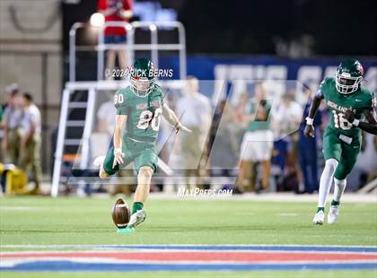 Thumbnail 2 in The Woodlands vs Oak Ridge photogallery.