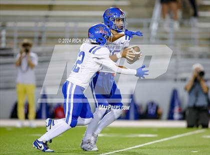 Thumbnail 1 in The Woodlands vs Oak Ridge photogallery.