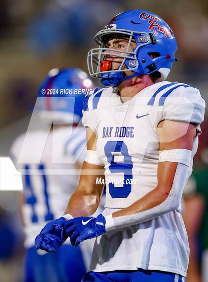 Thumbnail 1 in The Woodlands vs Oak Ridge photogallery.