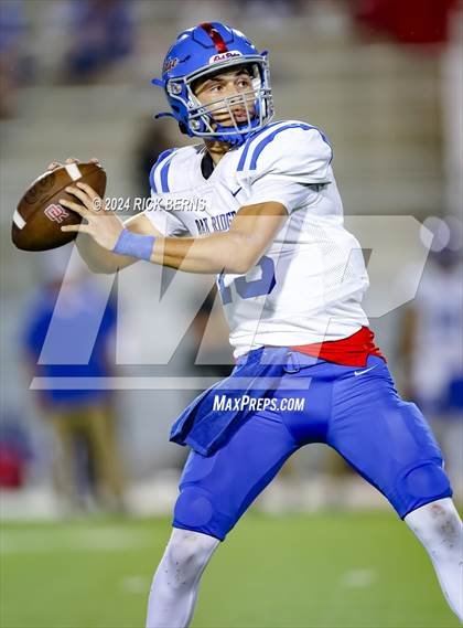 Thumbnail 1 in The Woodlands vs Oak Ridge photogallery.