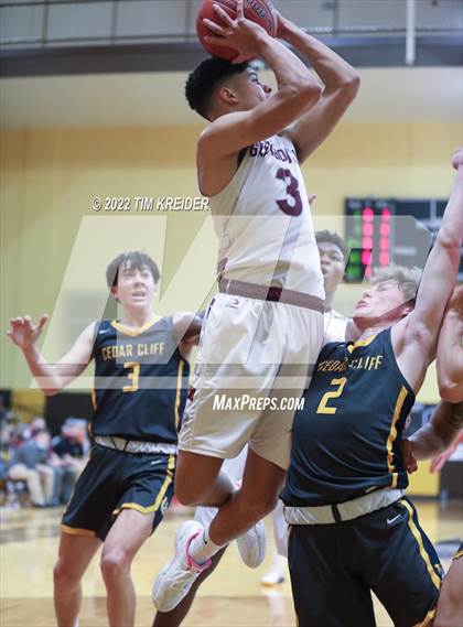 Thumbnail 3 in Shippensburg vs. Cedar Cliff photogallery.