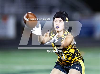 Thumbnail 1 in Royal @ Newbury Park photogallery.