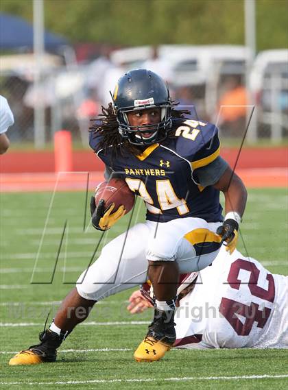 Thumbnail 1 in O'Fallon vs Loyola Academy photogallery.