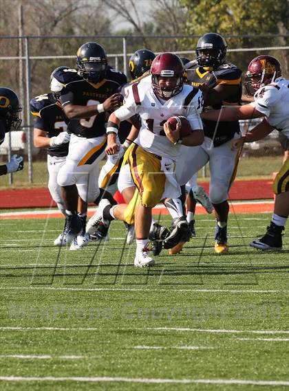 Thumbnail 2 in O'Fallon vs Loyola Academy photogallery.