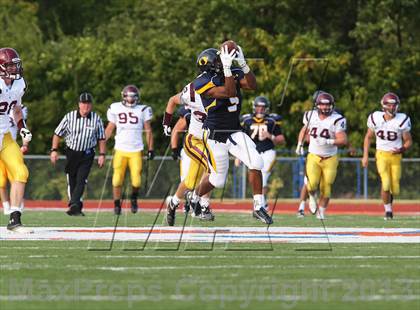Thumbnail 2 in O'Fallon vs Loyola Academy photogallery.