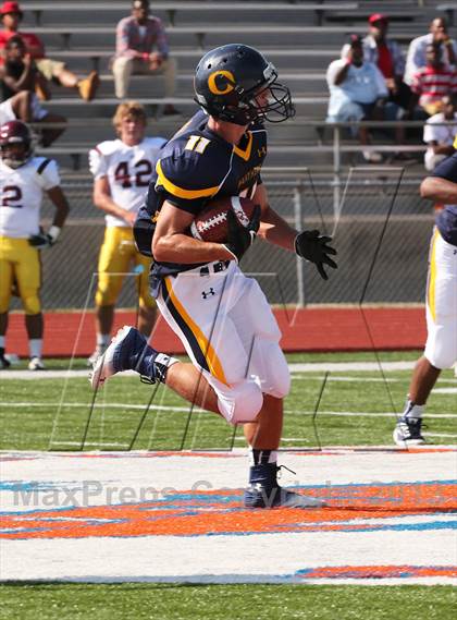 Thumbnail 3 in O'Fallon vs Loyola Academy photogallery.