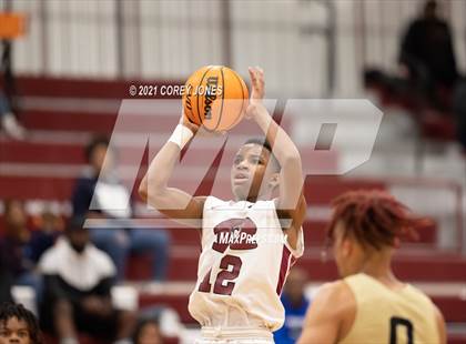 Thumbnail 1 in McDonough vs Warner Robins (HypeSouth Hardwood Invitational) photogallery.