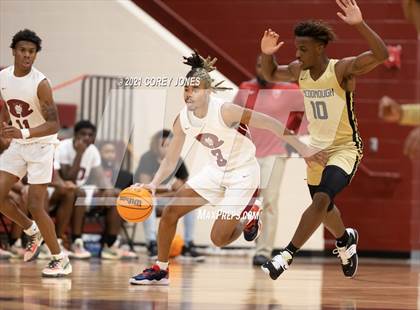 Thumbnail 2 in McDonough vs Warner Robins (HypeSouth Hardwood Invitational) photogallery.