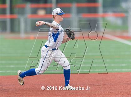 Thumbnail 2 in Norwin vs Hempfield Area (PIAA Class AAAA First Round) photogallery.