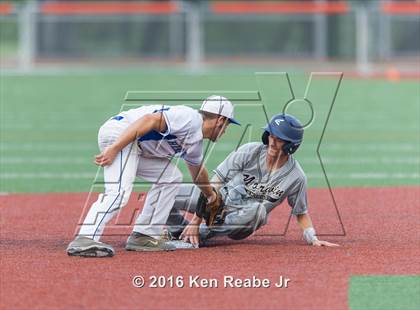 Thumbnail 2 in Norwin vs Hempfield Area (PIAA Class AAAA First Round) photogallery.