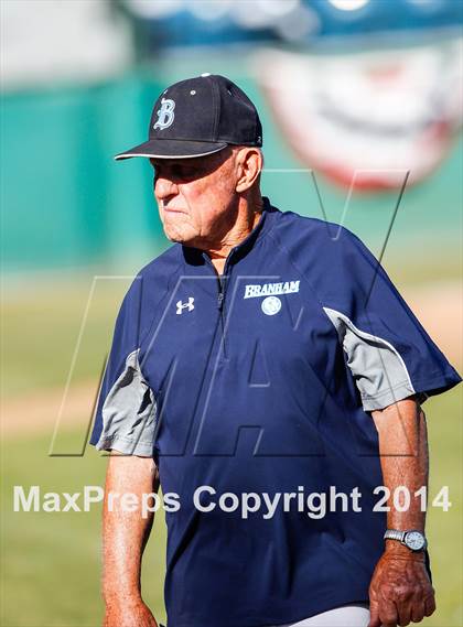 Thumbnail 1 in Menlo vs. Branham (CIF CCS D2 Semifinal Playoff) photogallery.
