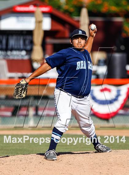 Thumbnail 3 in Menlo vs. Branham (CIF CCS D2 Semifinal Playoff) photogallery.