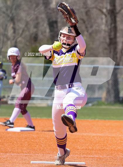 Thumbnail 3 in DeSoto Central vs. Collierville (Morris Hunter Tournament) photogallery.