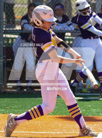 Thumbnail 1 in DeSoto Central vs. Collierville (Morris Hunter Tournament) photogallery.